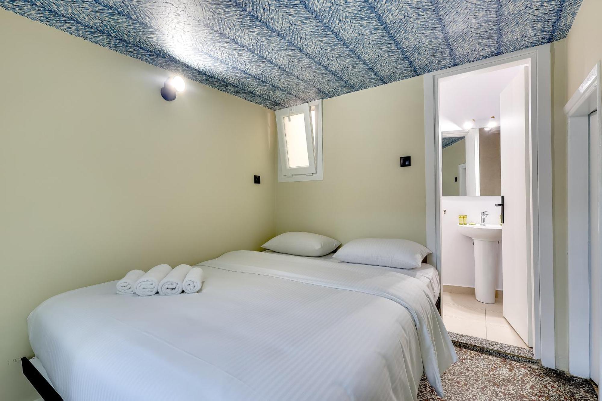 7Athens Aparthotel Exteriör bild