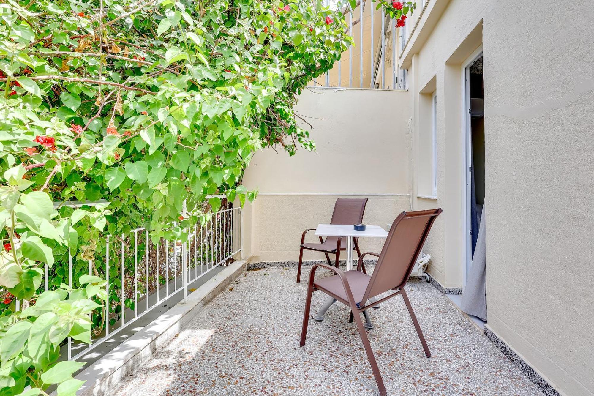 7Athens Aparthotel Exteriör bild
