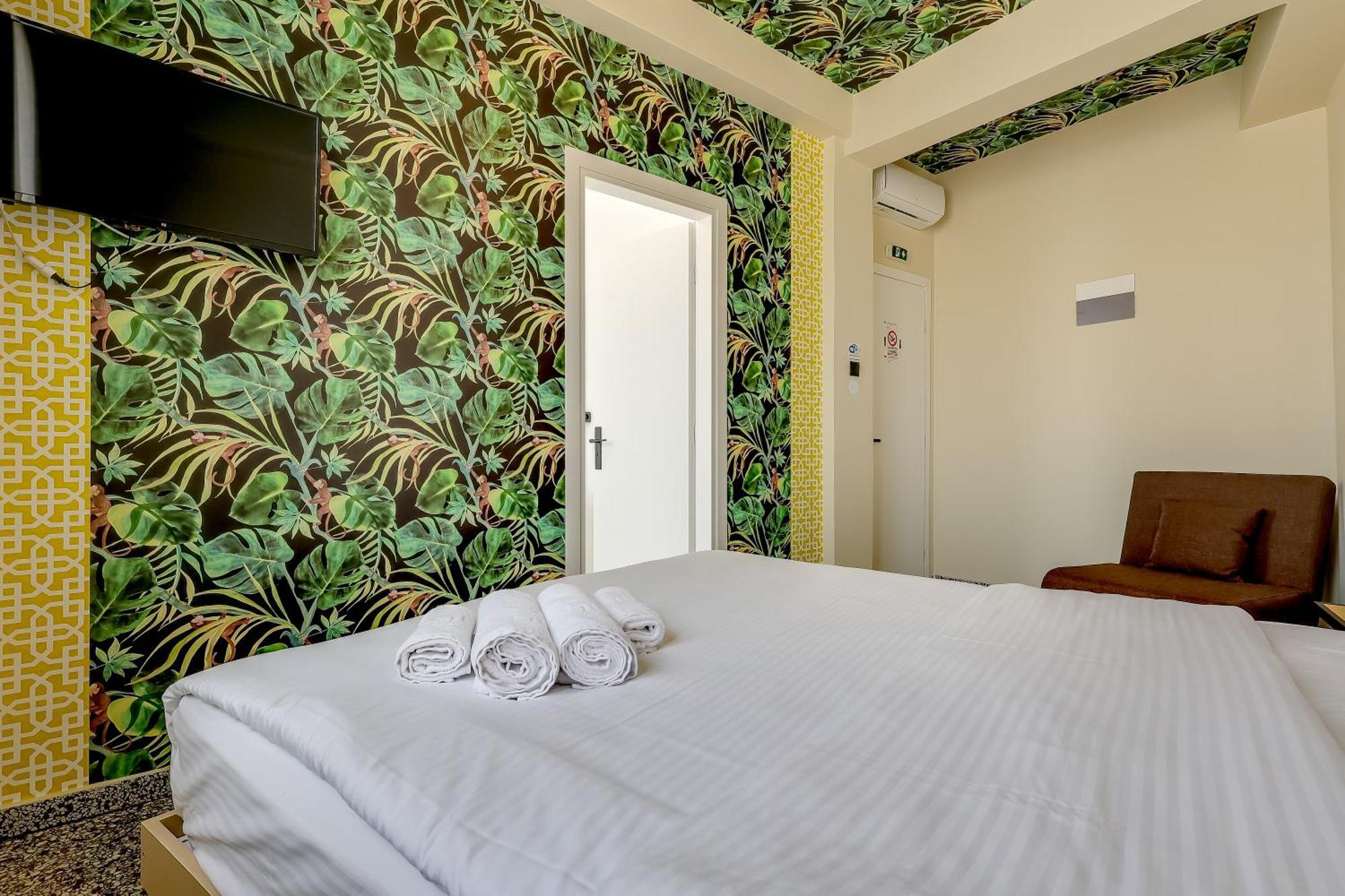 7Athens Aparthotel Exteriör bild